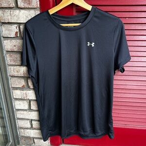 Women’s under armour extra large loose black t shirt